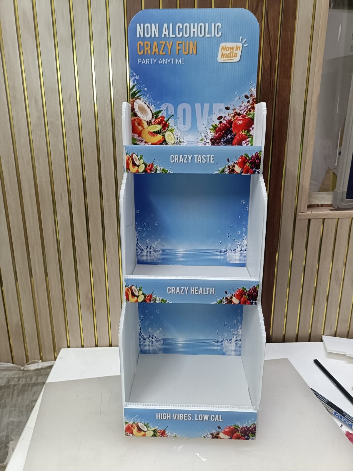 Floor Display — Front